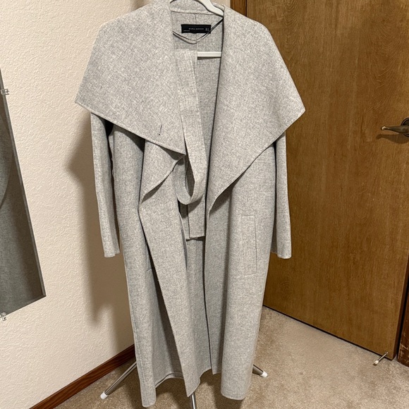 Zara Jackets & Blazers - Zara Light Gray Women's Coat Size M LIKE NEW!
